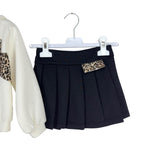Completo Bambina 2 Pezzi – Felpa con Cappuccio e Gonna a Pieghe