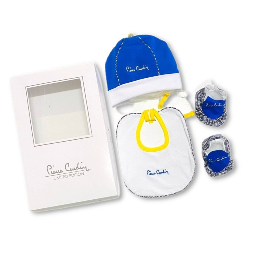 Set Cappello+scarpe+bavetta Pierre Cardin 0/3 Mesi