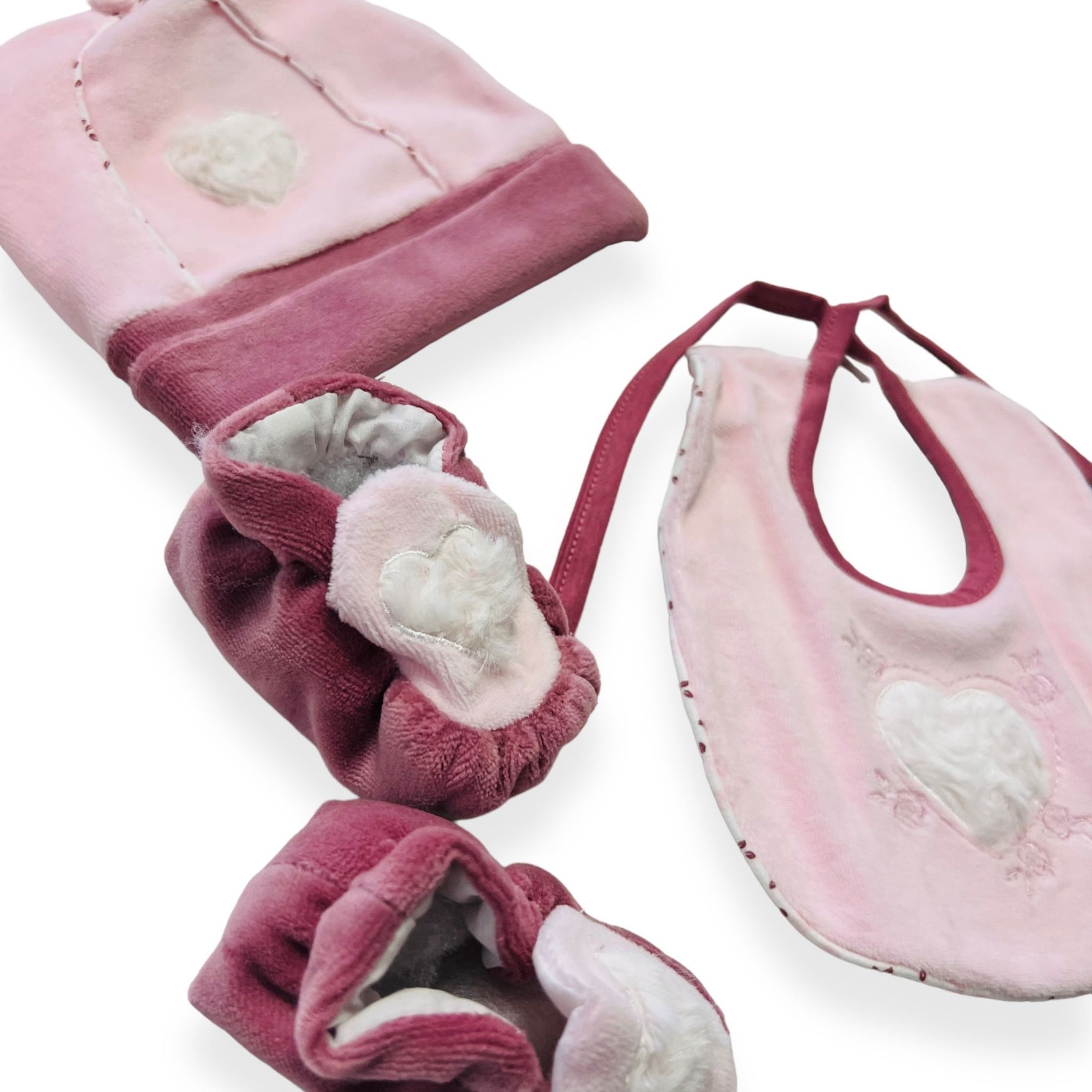 Set in Ciniglia Cappello+scarpe+bavetta